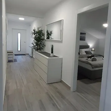 아파트 Brestova
