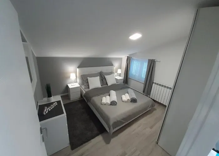 Brestova Lejlighed Plomin